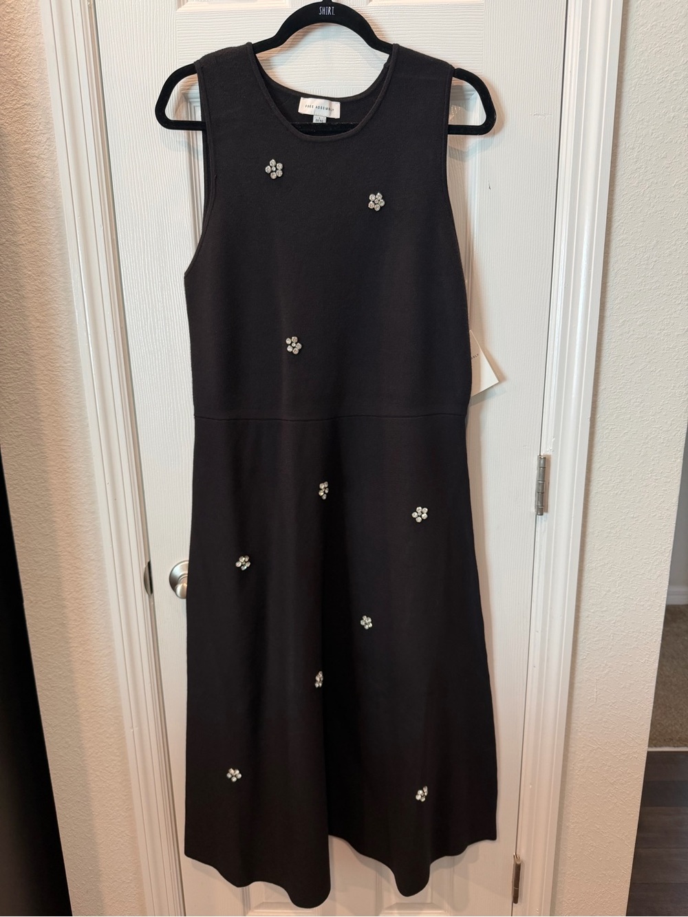Sleeveless Black Midi Dress with Crystal Flower Accents - Picture 2 of 4